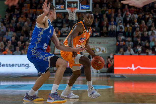 她巧妙的落 她巧妙的落