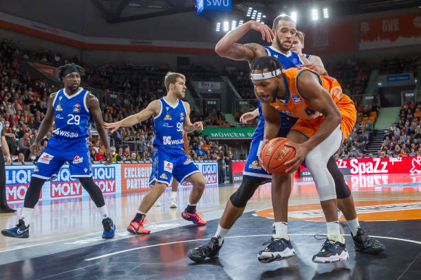 高达1亿英 高达1亿英